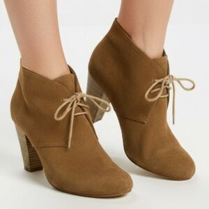 FOSSIL Suede ankle Boots camel size 10 lace up high heel boho western boho